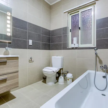 Beautiful 3br Seafront With Balcony In By 360 Estates سليمة